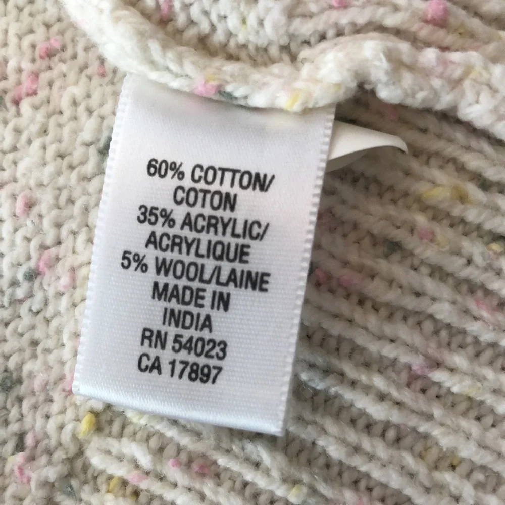 2007 Old Navy Hooded Sweater in Cream Size 18-24 months